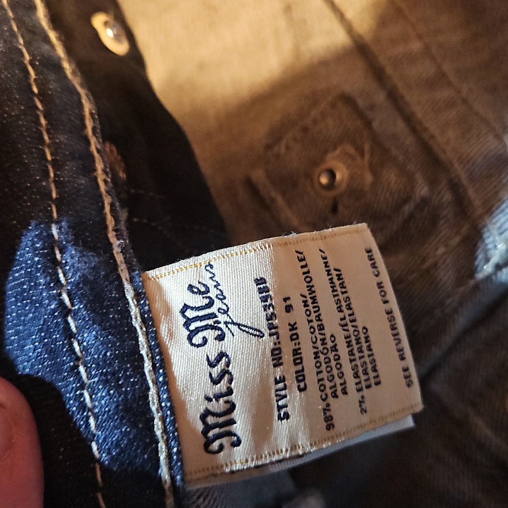 Miss Me Blue Jeans - Picture 8 of 8